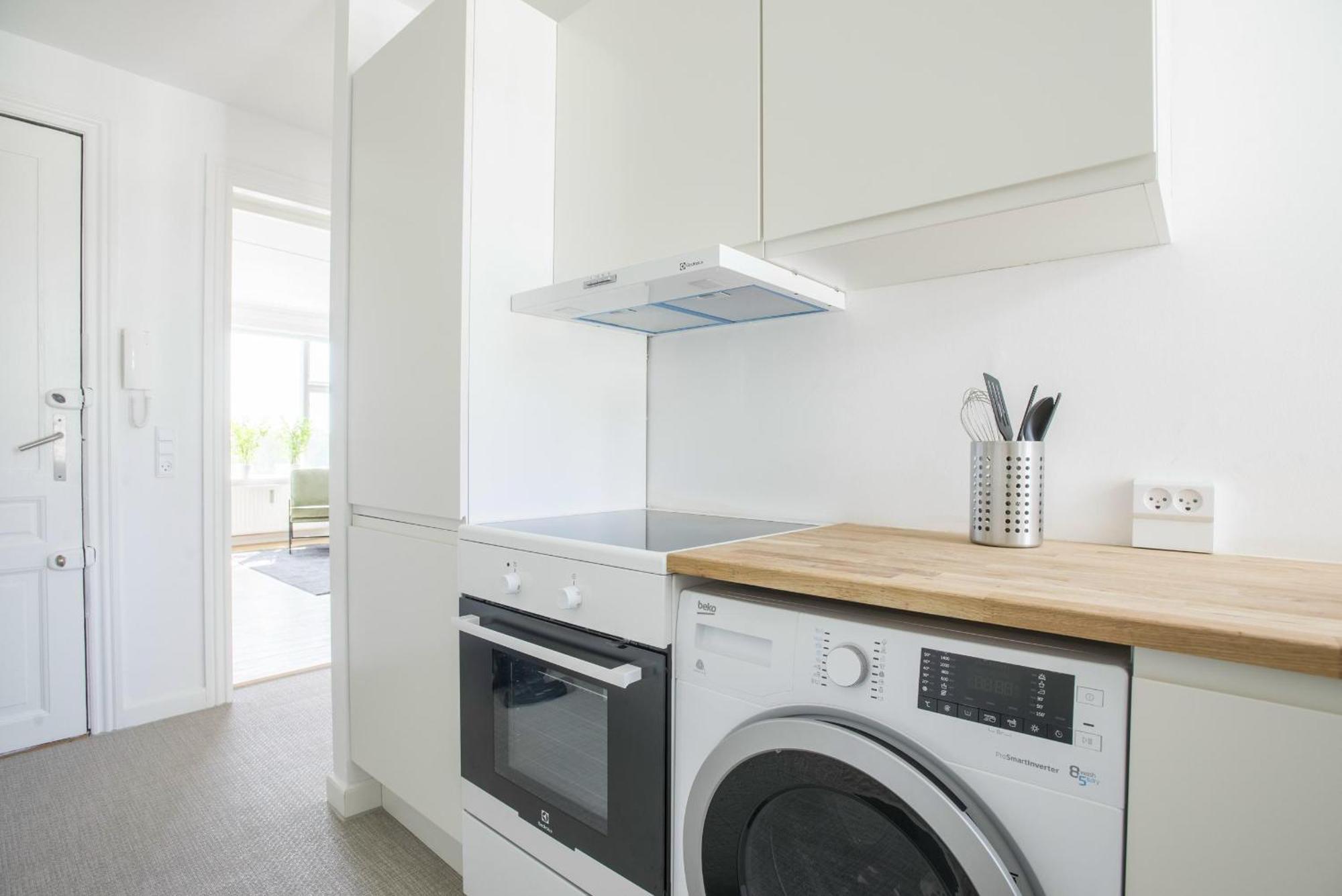 Fantastic 1-bed In Christians Harbour Apartment *